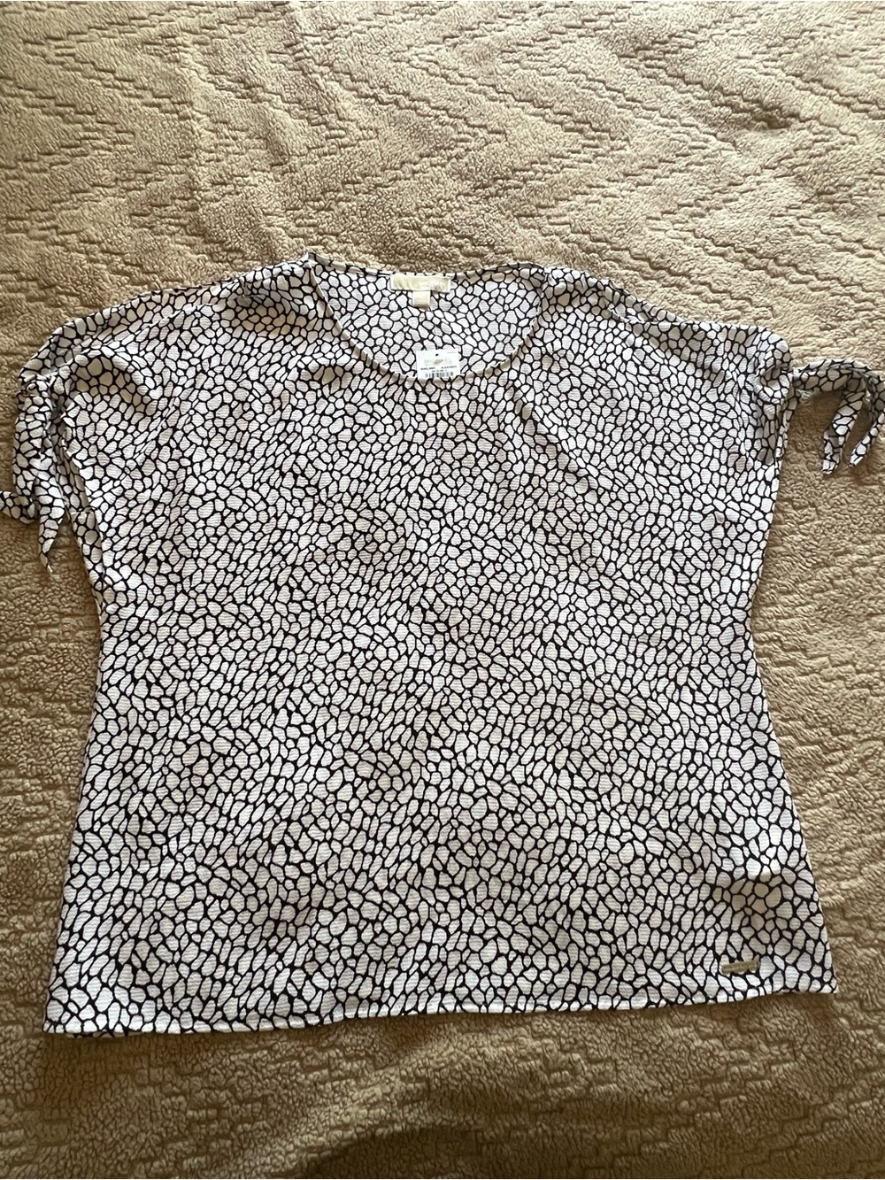 Michael Kors Black and White Pebble-Print Tie-Sleeve Top